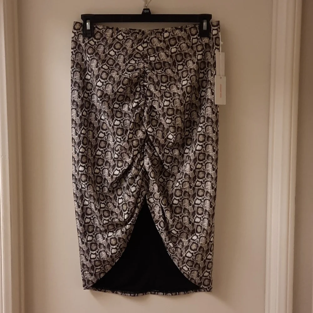 NWT, Good American Snake Print Rouched Skirt